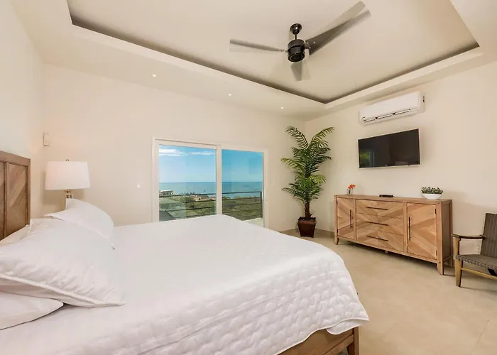 Casa De La Perla, Ocean View 4 Bedroom * Tamarindo